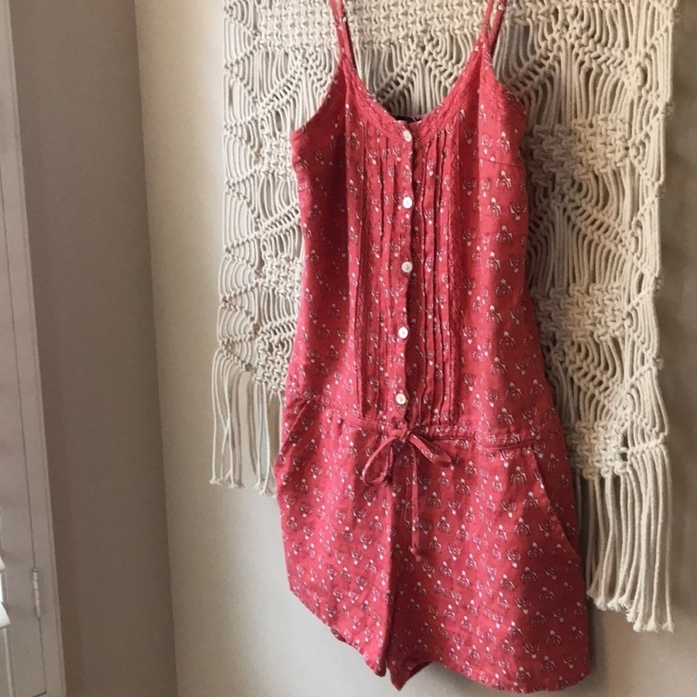 Sanctuary NWT XS linen floral romper